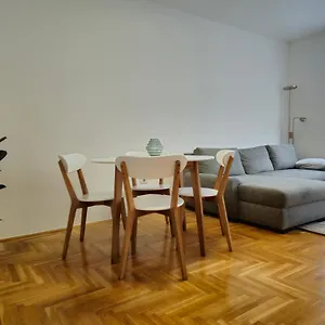 Uptown Place Apartamento
