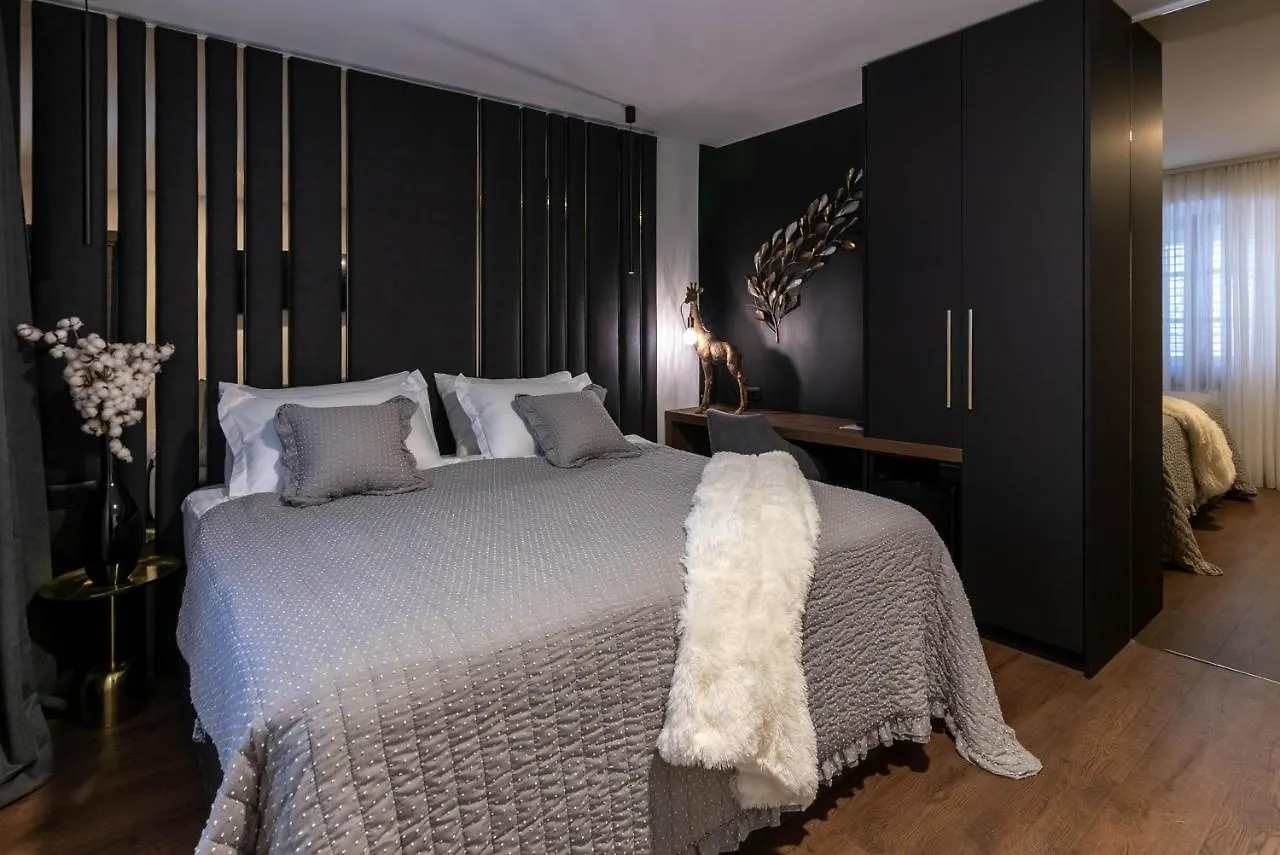 City Premium Rooms Old Town location